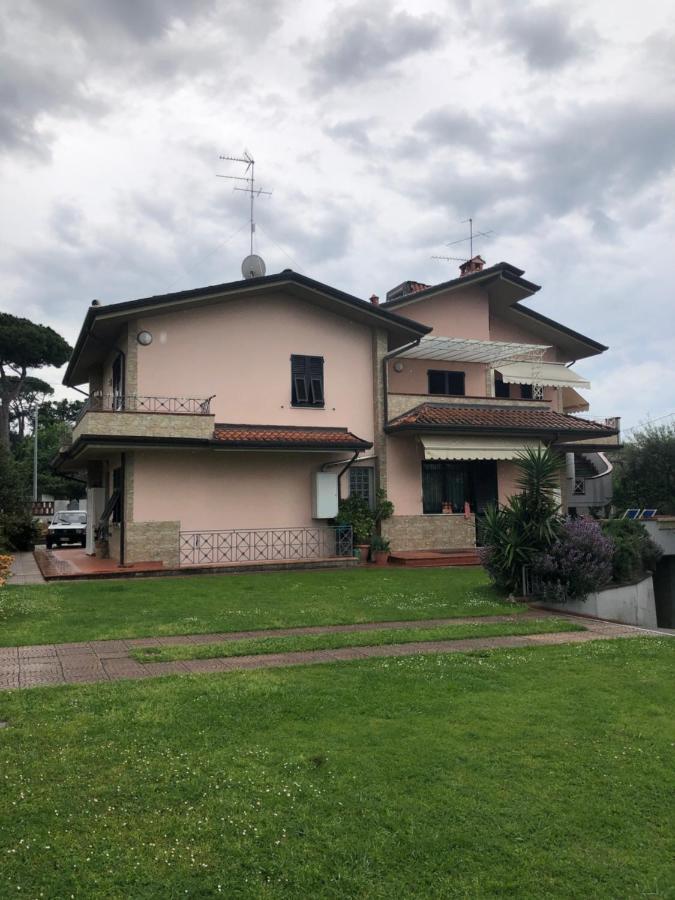 Villa Cantarelli Massa  Kültér fotó